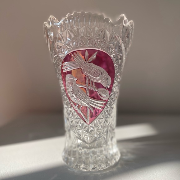 Stunning Vintage Red Cut to Clear Lead Crystal Bird Vase Hofbauer Germany 8" - Picture 7 of 7